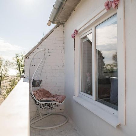 Vintage Lounge Studio With Sea View In Liepāja Exteriör bild